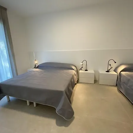 Modern Flat 300 M From The Sea Apartment