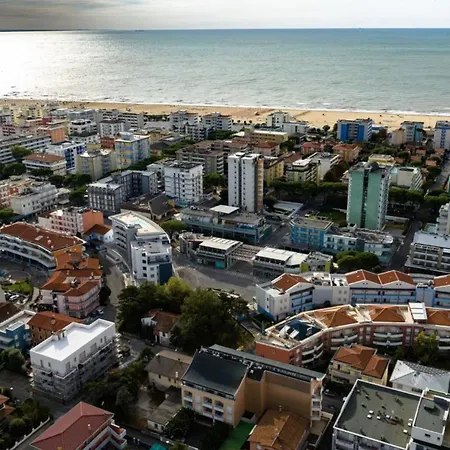Modern Flat 300 M From The Sea Bibione